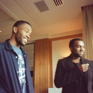 Kanye West feat. Frank Ocean & Caroline Shaw 的头像