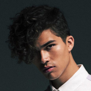 Alex Aiono photo provided by Last.fm