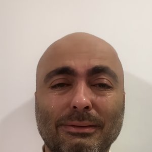בהופעה