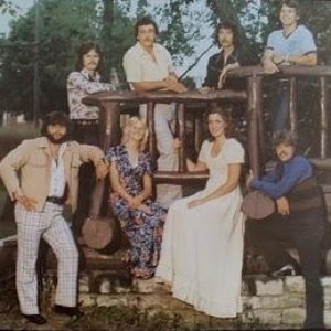 The Joy Road Gospel Band 的头像