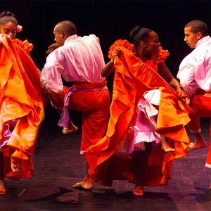 Perú Negro photo provided by Last.fm