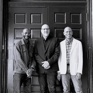 Scott Colley, Edward Simon, Brian Blade 的头像
