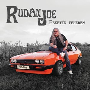 Feketén fehéren