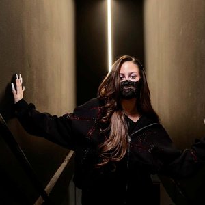 Felicia için avatar