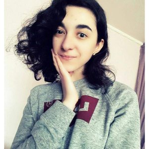 Yulia AndCo 的头像