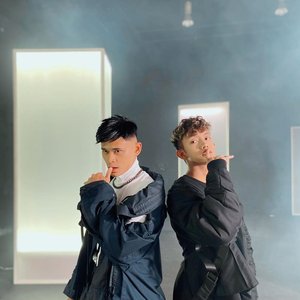 Andi Bernadee & Ismail Izzani 的头像