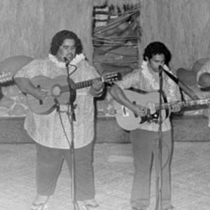 Mahaka Sons Of Ni'ihau 的头像