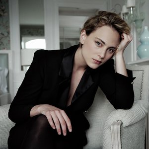 Аватар для Nora Arnezeder
