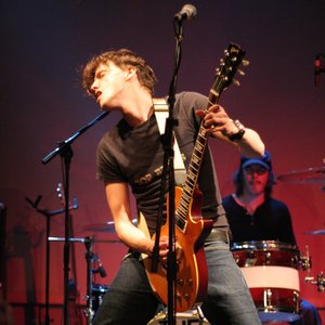 The Adam Brown 的头像