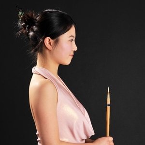 진윤경 的头像