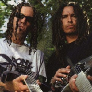 Brian 'head' Welch & James 'munky' Shaffer 的头像
