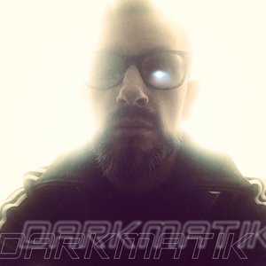 darkmatik 的头像