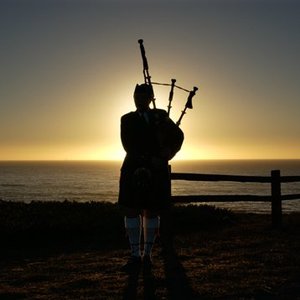 The Lone Piper 的头像