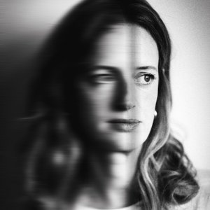 Isobel Waller-Bridge 的头像