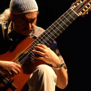 Egberto Gismonti Group photo provided by Last.fm