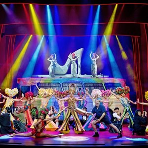 Will Swenson, Tony Sheldon, Nick Adams, Jacqueline B. Arnold, Anastacia McCleskey & Ashley Spencer 的头像