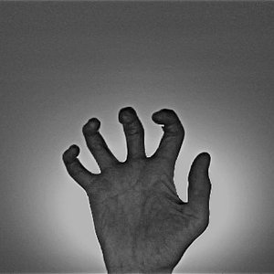 “RHESUS 1”的封面