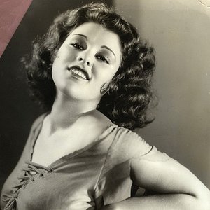 Lillian Roth のアバター