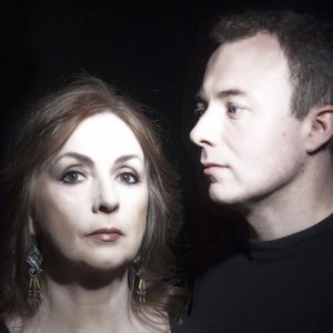 Moya Brennan & Cormac DeBarra 的头像