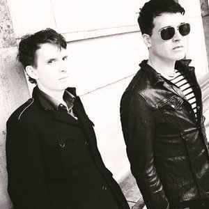 Steven Jones & Logan Sky 的头像