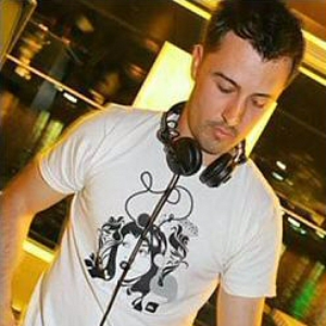 Yves Larock photo provided by Last.fm