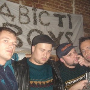 Двісті Boys için avatar