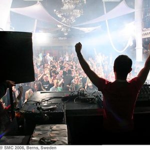 Avatar de Parham and Dominic Plaza