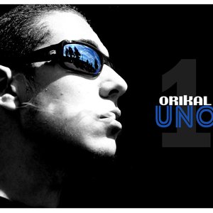 “Uno”的封面