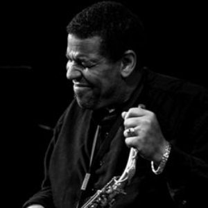 Curtis E. Johnson 的头像