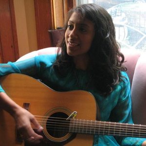 Arthi Meera 的头像