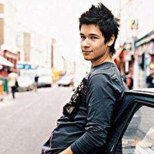 Oliver James 的头像