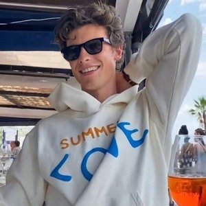 Shawn Mendes, Tainy 的头像
