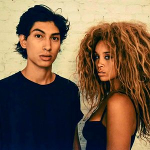 Avatar for LION BABE feat. Childish Gambino