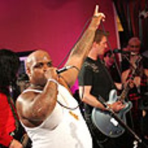 Queens Of The Stone Age with Gnarls Barkley 的头像