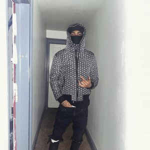 Lumoie 的头像