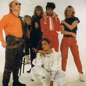 Freestyle photo provided by Last.fm