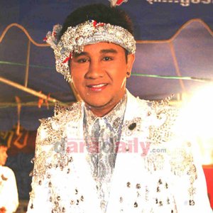 เอกชัย ศรีวิชัย 的头像