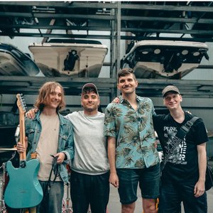 fight me irl. 的头像