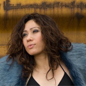 Awatar dla Ella May Saison