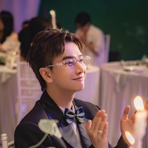 Avatar for Lou Hoàng