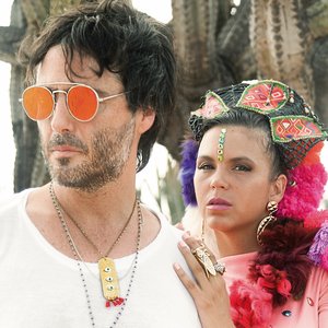 Avatar for Bomba Estéreo & Leonel García