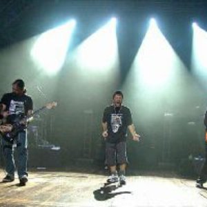 “Dream Theater & Bruce Dickinson”的封面