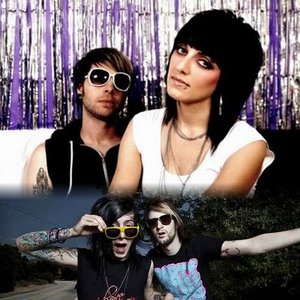 Electric Valentine feat. Breathe Carolina のアバター