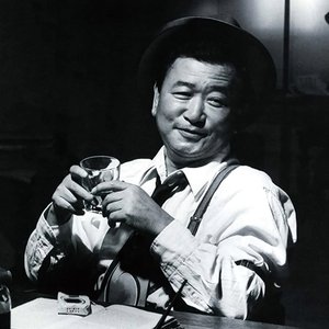 フランク永井 的头像