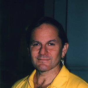 Alan Dean Foster 的头像
