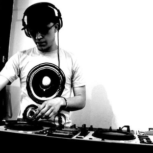 Neveready photo provided by Last.fm