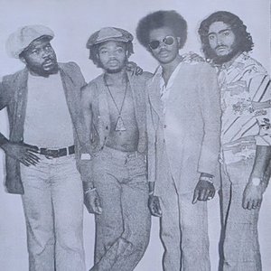 Avatar de Drum Bago & The Rebel Group