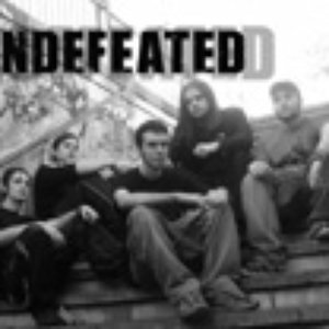 “Undefeated”的封面