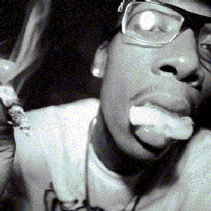 Ganja Smoker 的头像