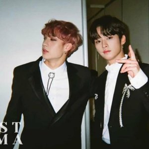Bangchan, Lee Know 的头像